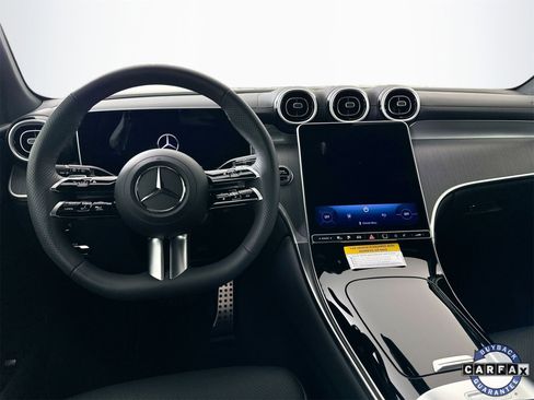 Used 2025 Mercedes-Benz GLC 350e 4MATIC image 24