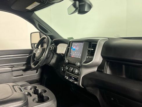 Used 2024 RAM 2500 Big Horn w/ Bed Utility Group image 28