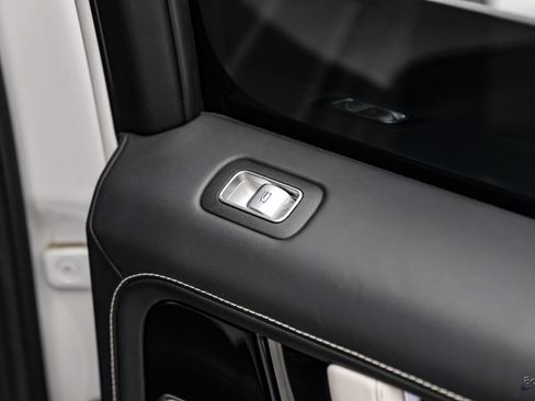 Used 2025 Mercedes-Benz G 550 image 96