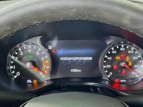 Used 2025 Jeep Compass Latitude w/ Altitude Special Edition image 15