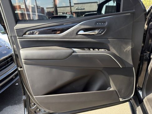 Used 2023 Cadillac Escalade Sport w/ LPO, ONYX Package image 14