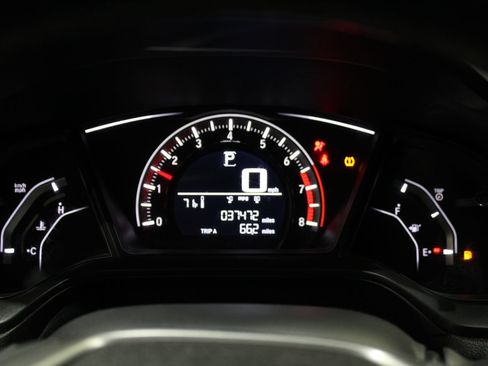 Used 2018 Honda Civic Sport image 24