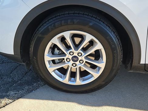 Used 2022 Ford Escape SE image 14