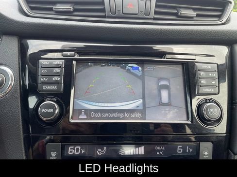 Used 2017 Nissan Rogue SL w/ SL Premium Package AWD/4WD image 18