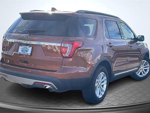 Certified 2017 Ford Explorer XLT w/ Equipment Group 201A image 13