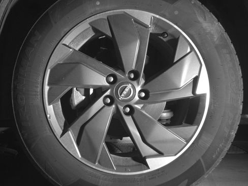 Used 2025 Nissan Rogue SV FWD image 12