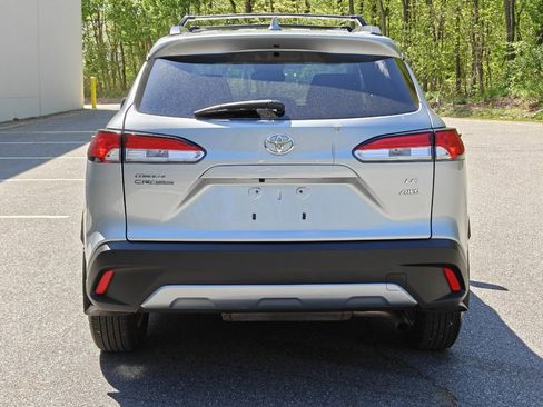 Used 2024 Toyota Corolla Cross LE w/ Moonroof Package AWD/4WD image 4