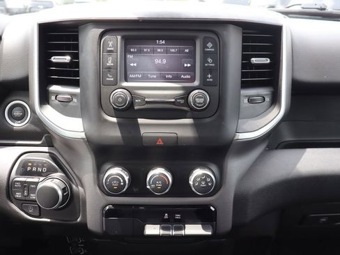 Used 2019 RAM 1500 Big Horn AWD/4WD image 8