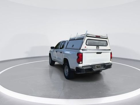 Used 2024 Chevrolet Colorado W/T w/ Safety Package image 9