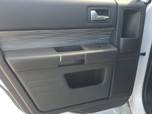 Used 2019 Ford Flex SEL w/ Equipment Group 202A AWD/4WD image 14