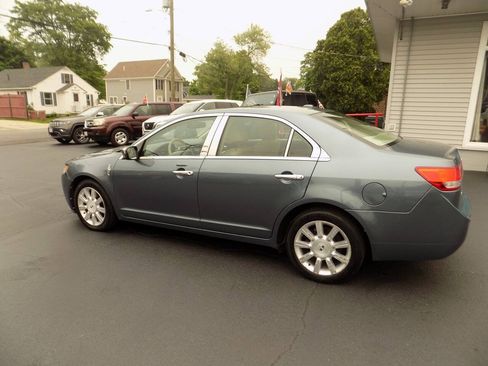 Used 2011 Lincoln MKZ FWD image 7