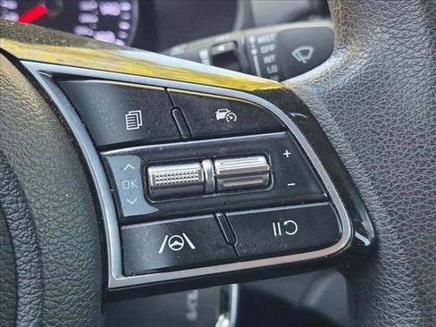 Used 2022 Kia Forte LXS FWD image 15