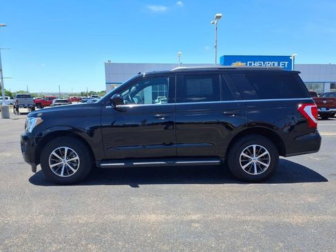 Used 2021 Ford Expedition XLT RWD image 4