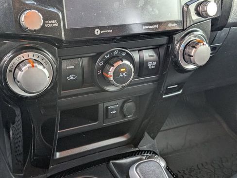 Used 2020 Toyota 4Runner TRD Off-Road Premium image 14