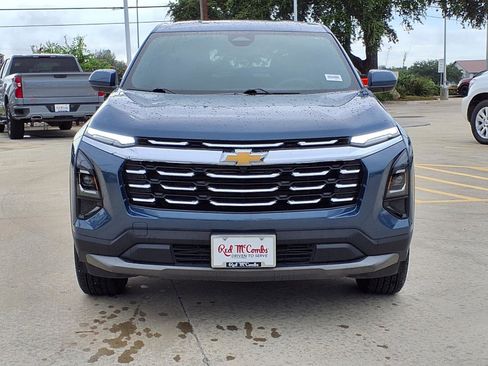Used 2026 Chevrolet Equinox LT FWD image 2