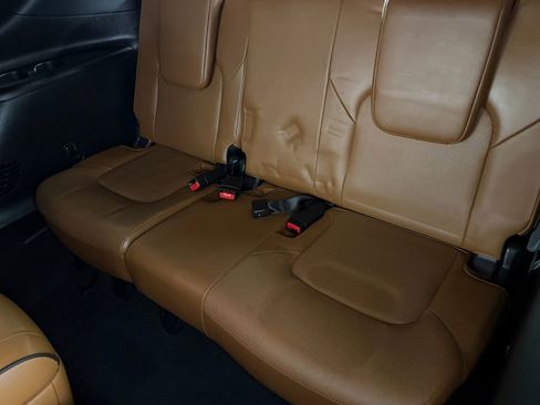 Used 2022 INFINITI QX80 Sensory w/ All-Season Package image 27