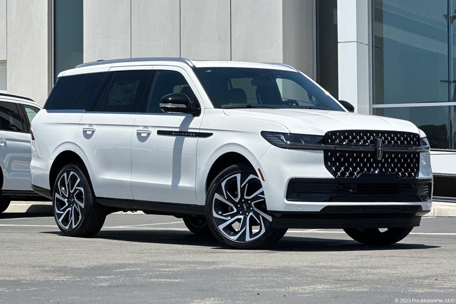 New 2026 Lincoln Navigator Black Label AWD/4WD image 1