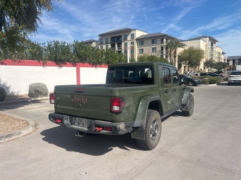 Used 2022 Jeep Gladiator Rubicon w/ Cold Weather Group image 4