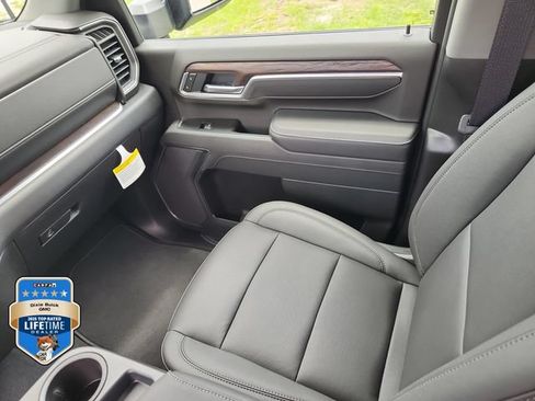 New 2026 GMC Sierra 2500 SLT AWD/4WD image 13