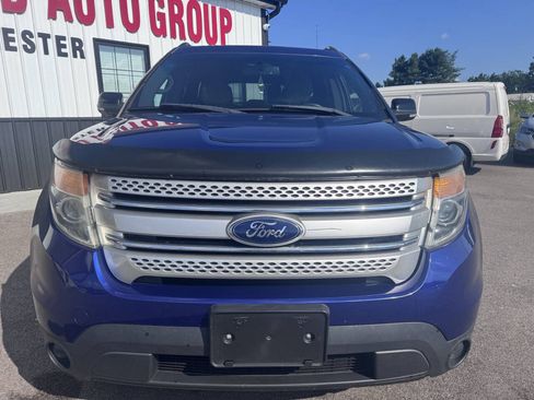 Used 2014 Ford Explorer XLT w/ Equipment Group 201A AWD/4WD image 3