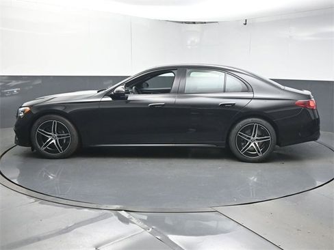 New 2026 Mercedes-Benz E 450 4MATIC Sedan image 5