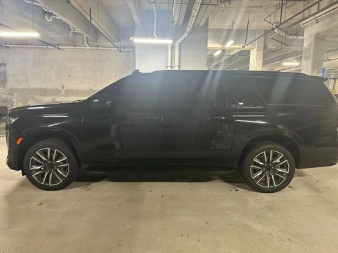 Used 2021 Cadillac Escalade ESV Sport Platinum RWD image 6