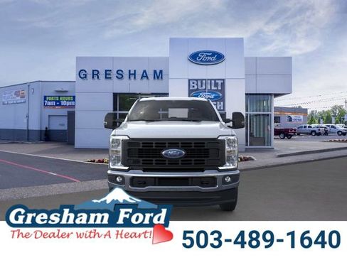 New 2026 Ford F250 XL w/ XL Chrome Package image 6