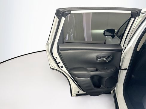 Used 2023 Honda HR-V LX image 25