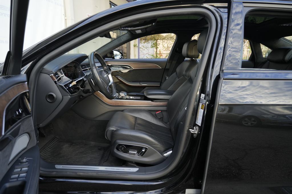 Used 2021 Audi A8 L 4.0T AWD/4WD image 17