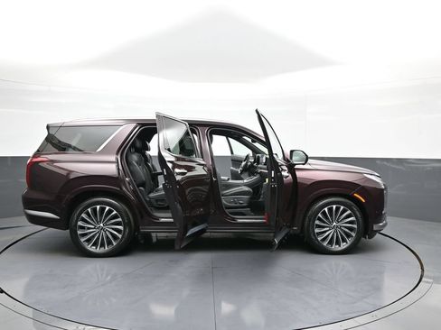 Certified 2024 Hyundai Palisade Calligraphy AWD/4WD image 46