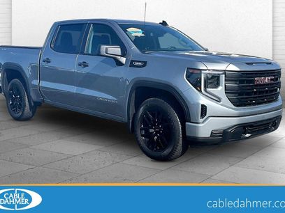 Used 2025 GMC Sierra 1500 Pro w/ Graphite Edition