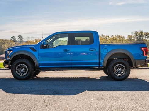 Certified 2019 Ford F150 Raptor w/ Equipment Group 802A Luxury image 4