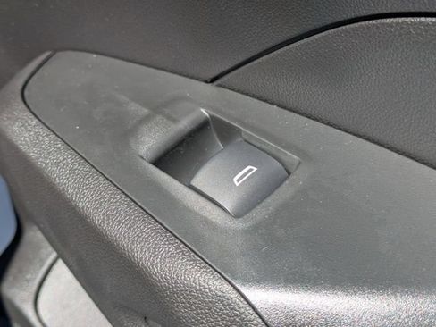 New 2026 Chevrolet Trax LT w/ Sunroof Package FWD image 30