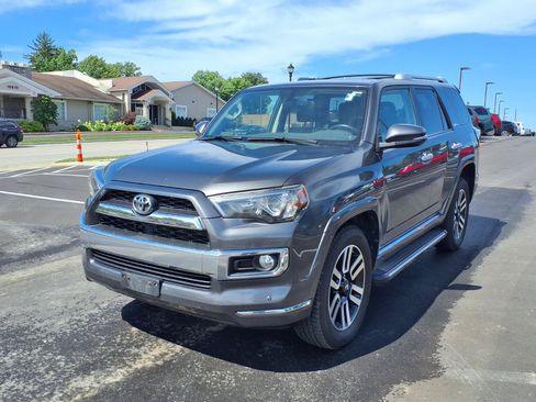 Used 2016 Toyota 4Runner Limited w/ Convenience Package AWD/4WD image 29