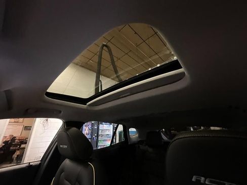 New 2026 Chevrolet Trax ACTIV w/ Sunroof Package FWD image 24