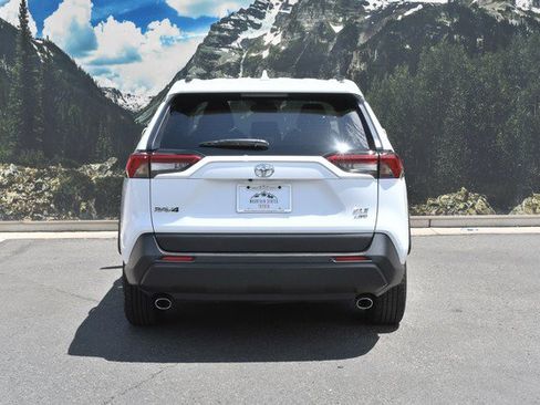 Used 2024 Toyota RAV4 XLE AWD/4WD image 10