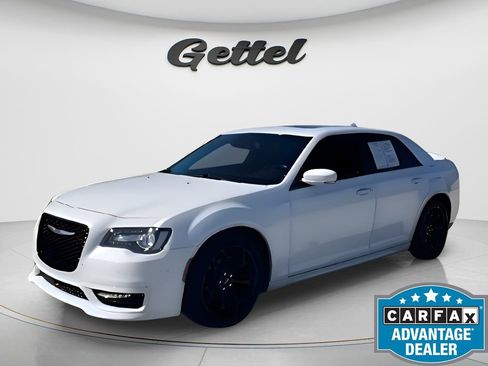 Used 2020 Chrysler 300 S w/ 300S Premium Group image 4