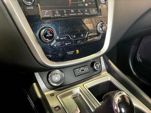 Used 2020 Nissan Murano SL w/ Moonroof Package AWD/4WD image 16