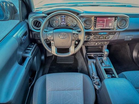 Used 2023 Toyota Tacoma TRD Sport w/ Black Out Package (TMS) image 26