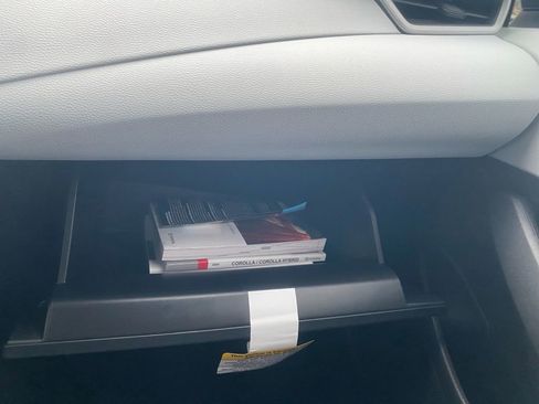 Used 2026 Toyota Corolla SE image 27