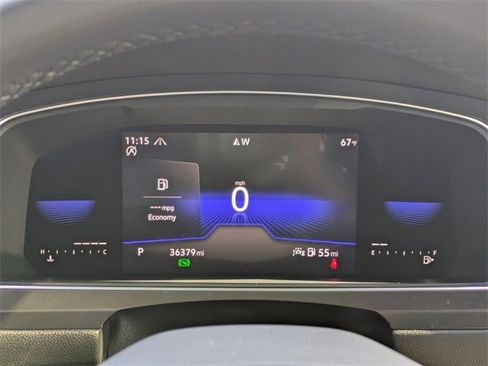 Used 2022 Volkswagen Tiguan SE R-Line image 33