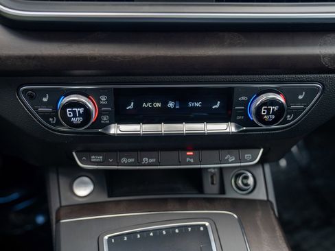 Used 2018 Audi Q5 2.0T Premium Plus image 17