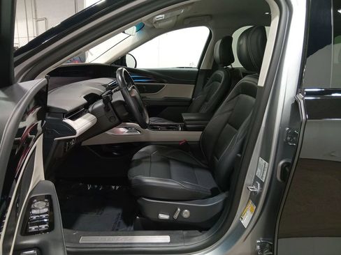 Certified 2024 Lincoln Nautilus Premier AWD/4WD image 16