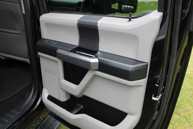 Used 2019 Ford F550 4x4 Crew Cab Super Duty image 30