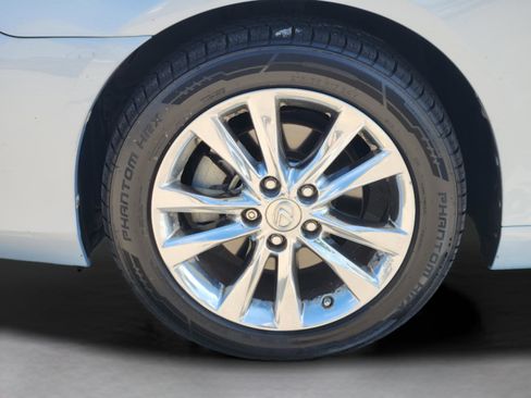 Used 2011 Lexus ES 350 image 10