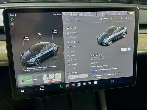Used 2024 Tesla Model Y Long Range AWD/4WD image 32