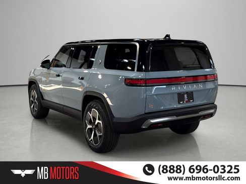 Used 2024 Rivian R1S Adventure AWD/4WD image 3