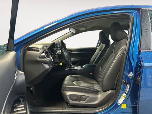 Used 2019 Toyota Camry SE image 15