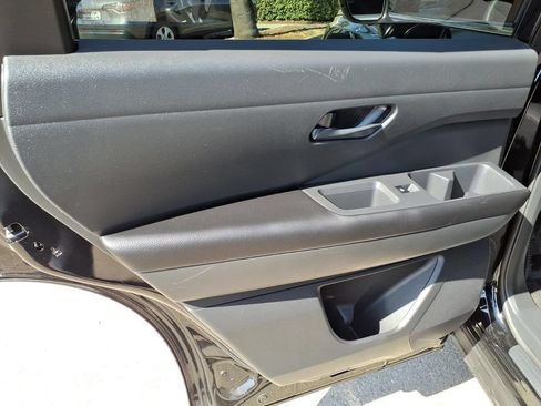 Certified 2025 Nissan Pathfinder S FWD image 12