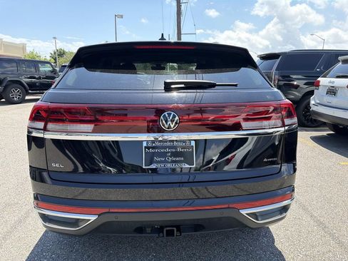 Used 2024 Volkswagen Atlas Cross Sport SEL AWD/4WD image 6
